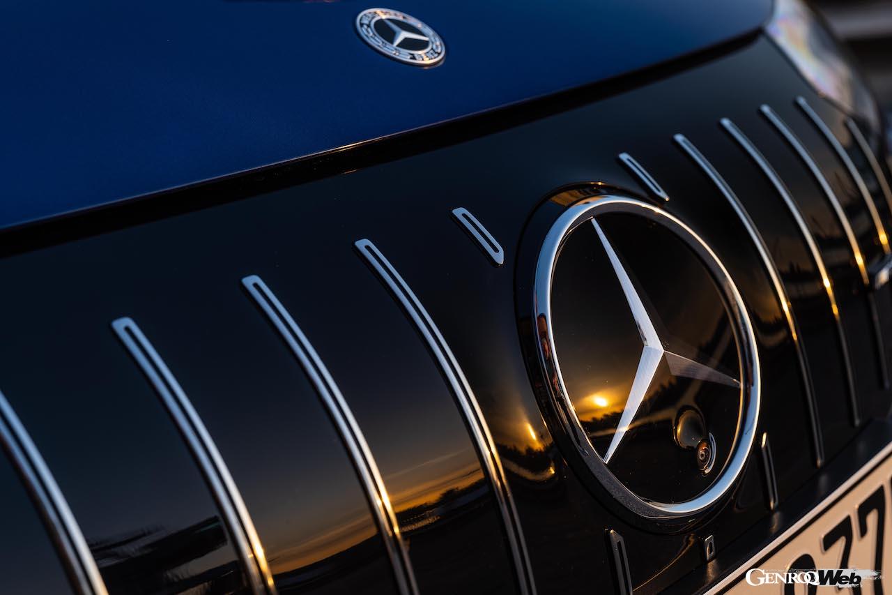 メルセデスAMG EQE 53 4MATIC＋のフロントグリル