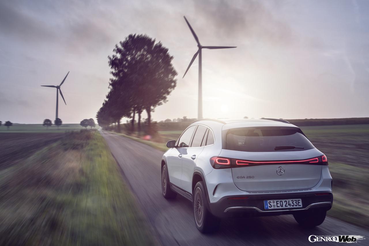 メルセデス・ベンツ EQAのリヤビュー