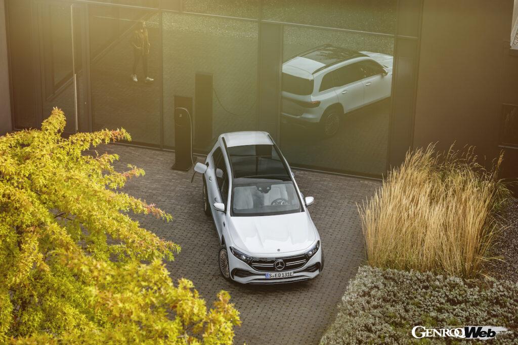メルセデス・ベンツEQB（欧州仕様）のフロントビュー