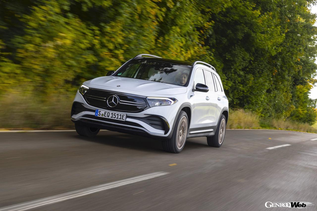 メルセデス・ベンツ EQBのフロントビュー