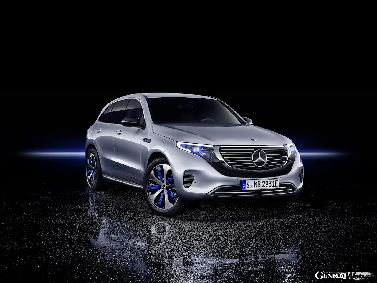 メルセデス・ベンツ EQCのフロントビュー