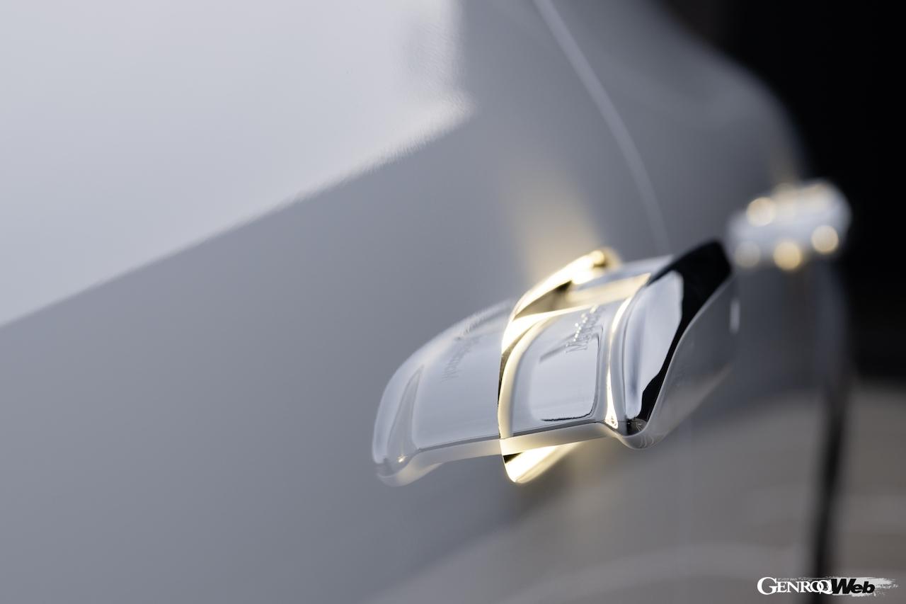 メルセデス・ベンツEQEのドアハンドル