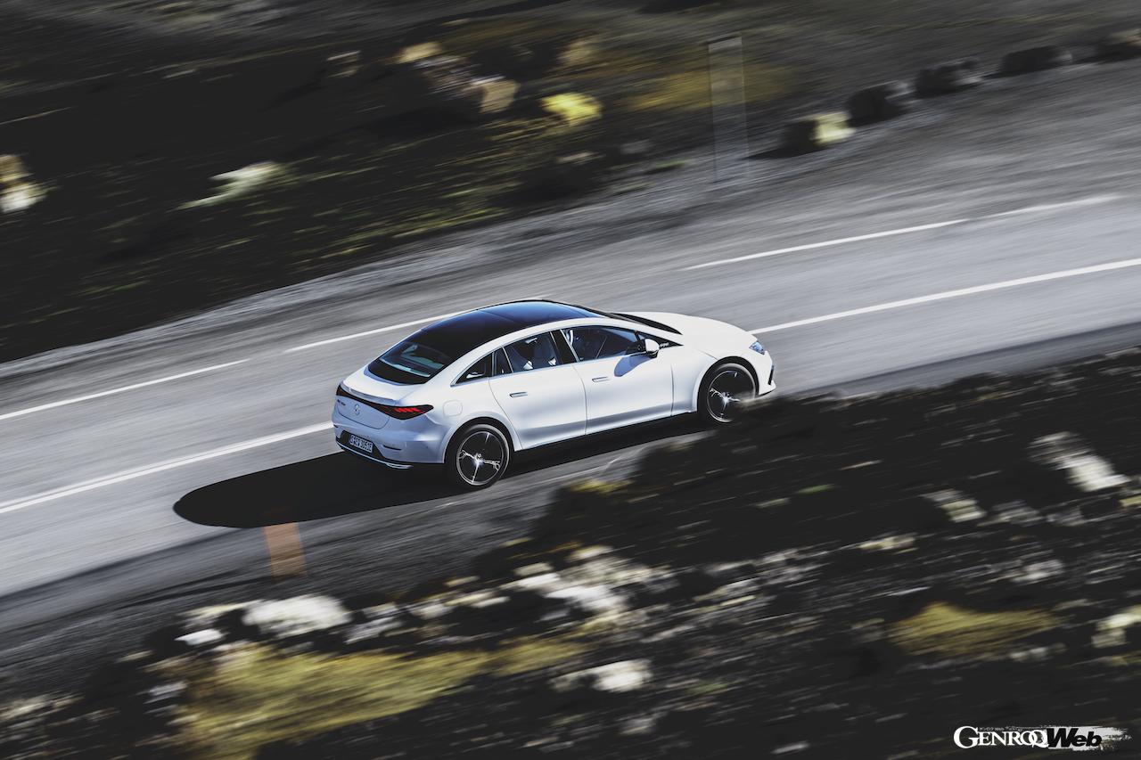 メルセデス・ベンツEQEのリヤビュー