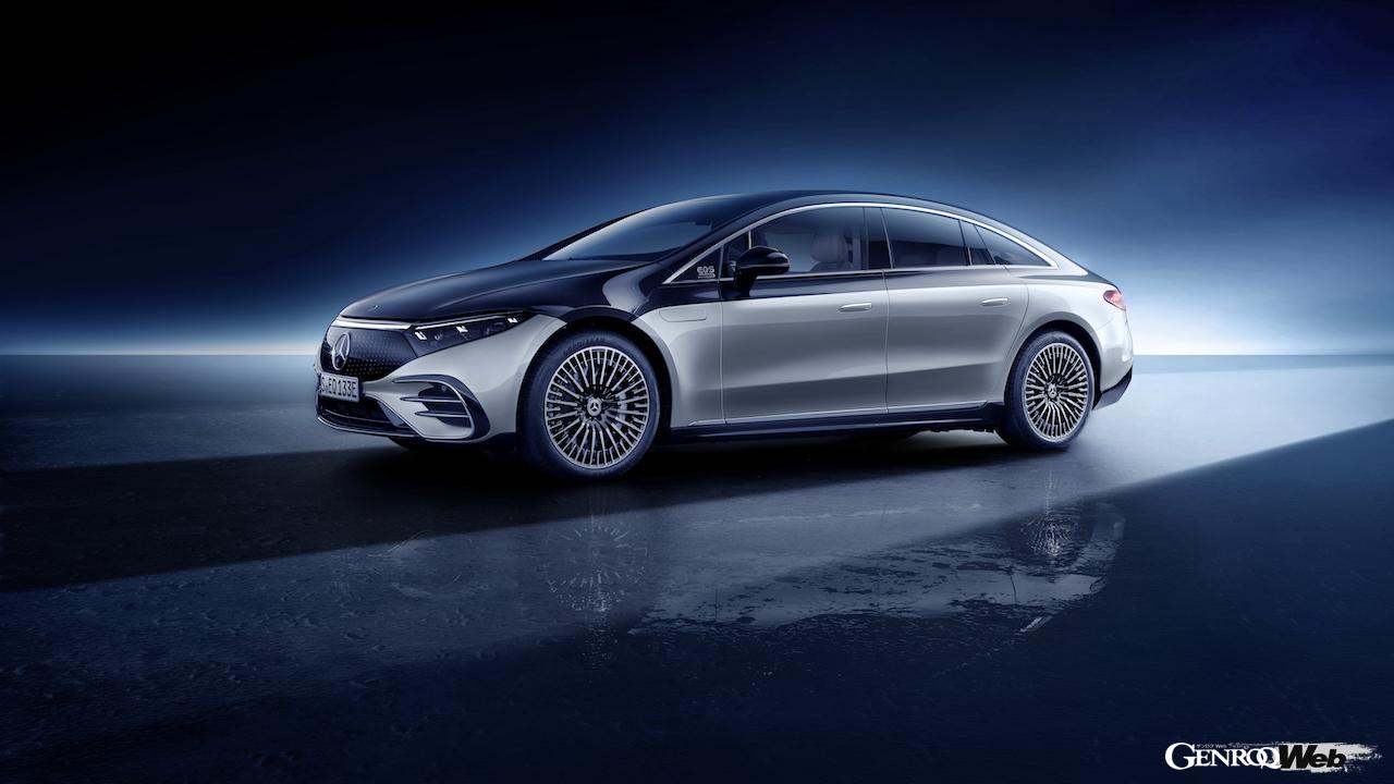 メルセデス・ベンツ EQSのフロントビュー