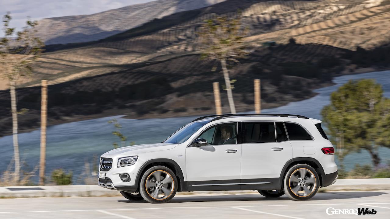 メルセデス・ベンツ GLBのフロントビュー