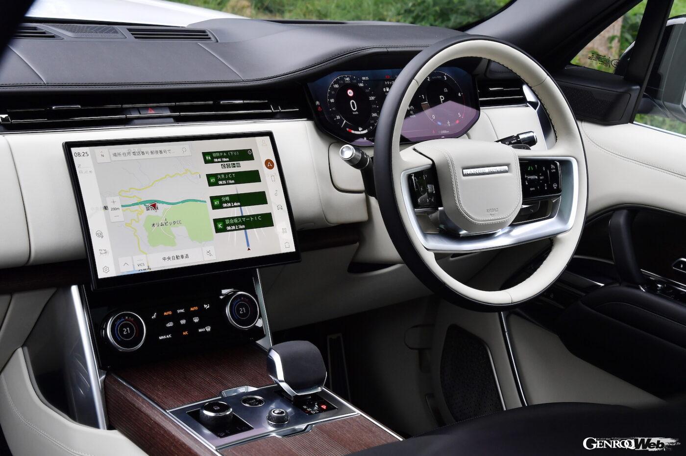 レンジローバーのインパネ。