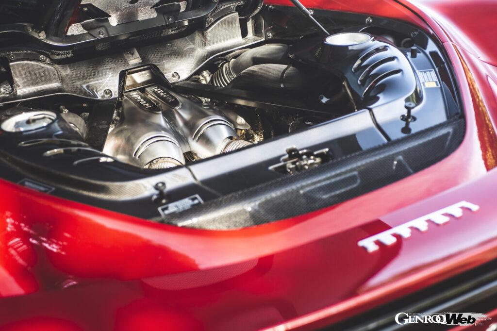 フェラーリ296GTBのエンジン。