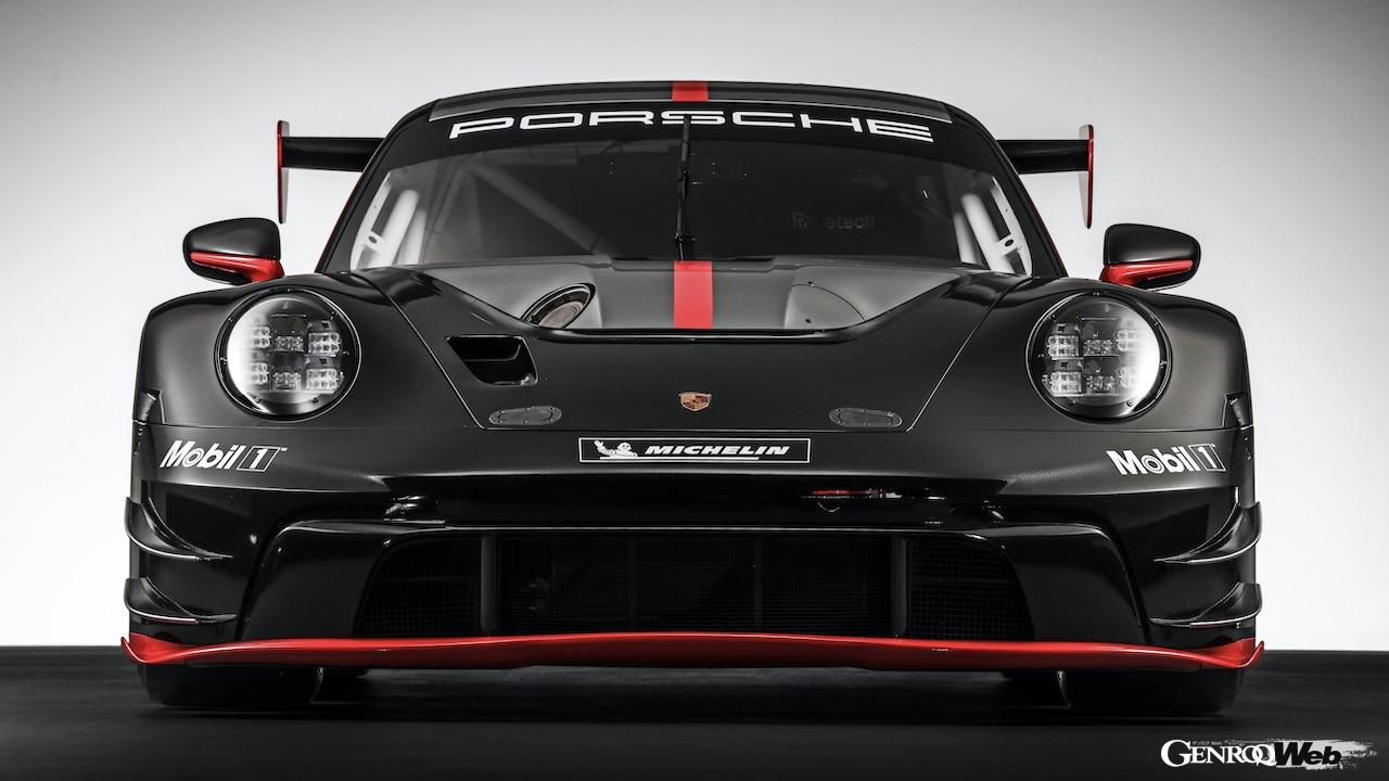 ポルシェの最新カスタマー向けレーシングカー新型「911 GT3 R」のエクステリア。