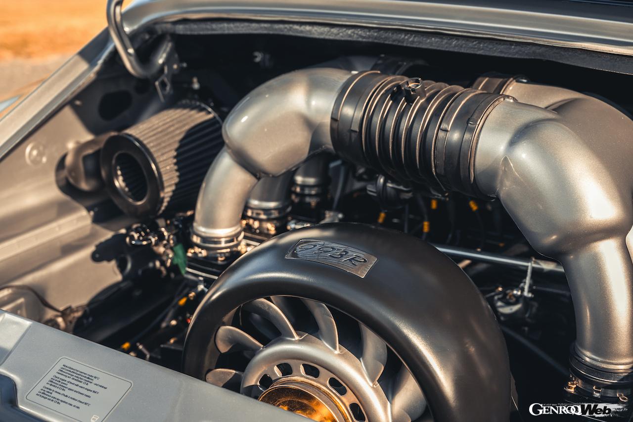 英国のポール・スティーブンス・オートアートが開発した「993R」に搭載される、3.8リッター・ボクサー6。