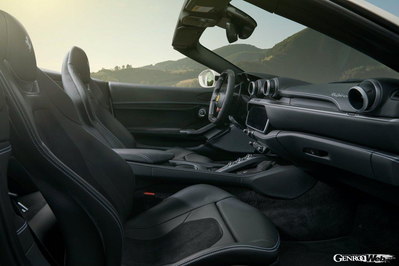 これまでノビテックがリリースしてきたプログラム同様、ポルトフィーノ Mでもインテリアの様々なカスタマイズが可能となっている。