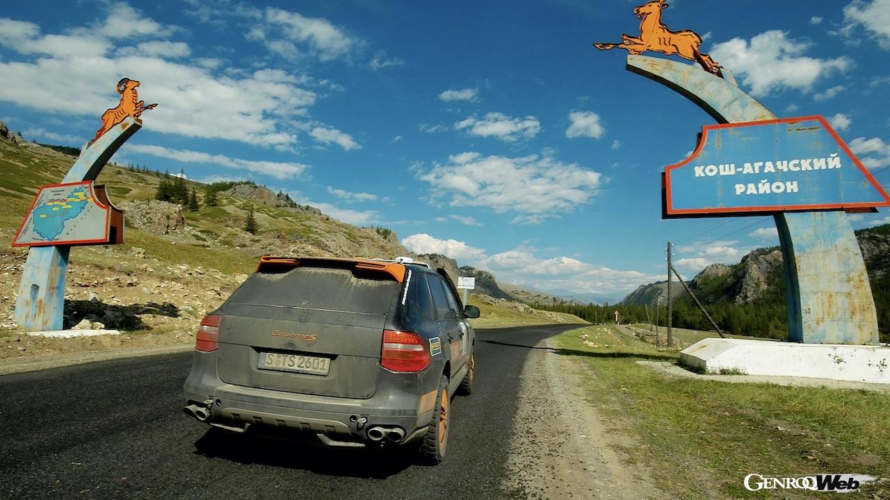 2006年から2008年にかけて、過酷なロングディスタンスラリー「トランスシベリア・ラリーに参戦したポルシェ カイエン。