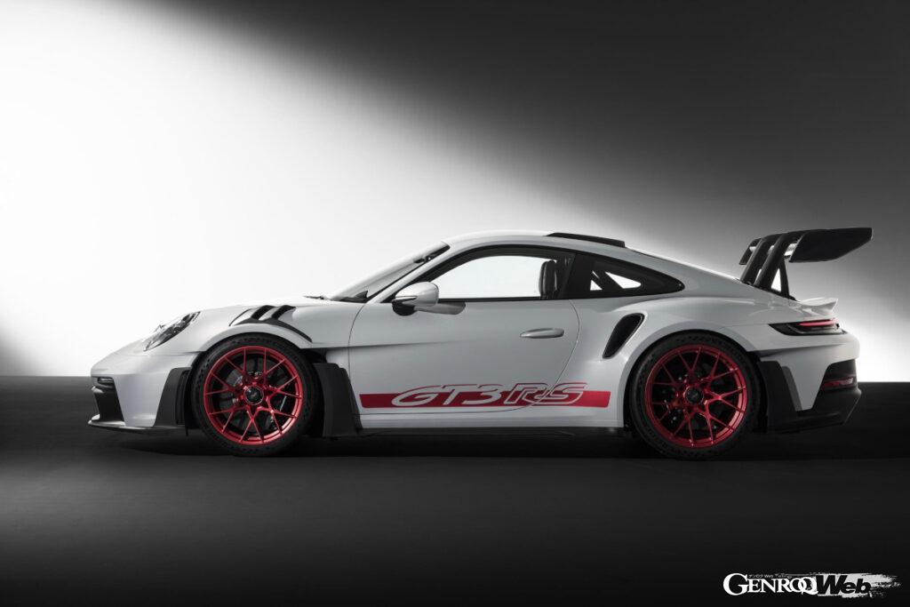 公道走行可能な最強の911として開発された「ポルシェ 911 GT3 RS」のエクステリア。