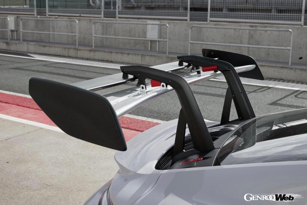 公道走行可能な最強の911として開発された「ポルシェ 911 GT3 RS」の空力デバイス。