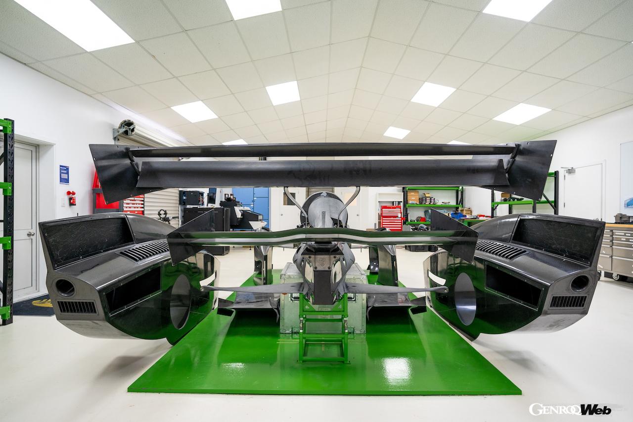 ニュージーランドの南島に設けられたロディン・カーズの製造施設。