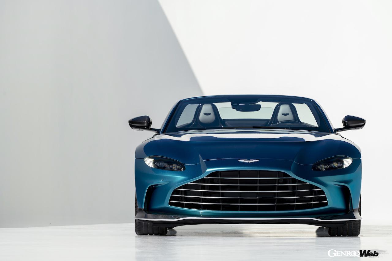 アストンマーティン V12 ヴァンテージ ロードスターのエクステリア。