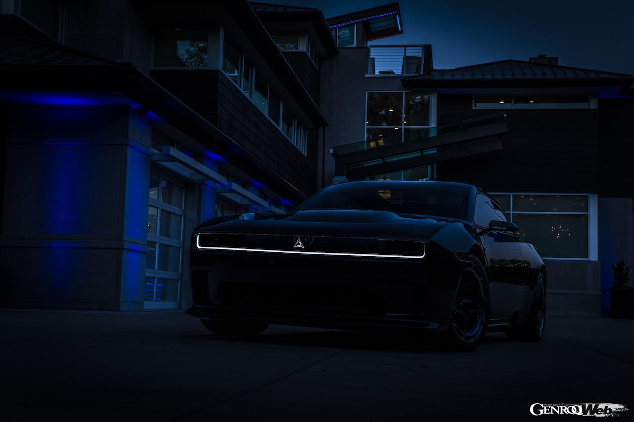 ダッジ チャージャー デイトナ SRT コンセプトのフロントビュー