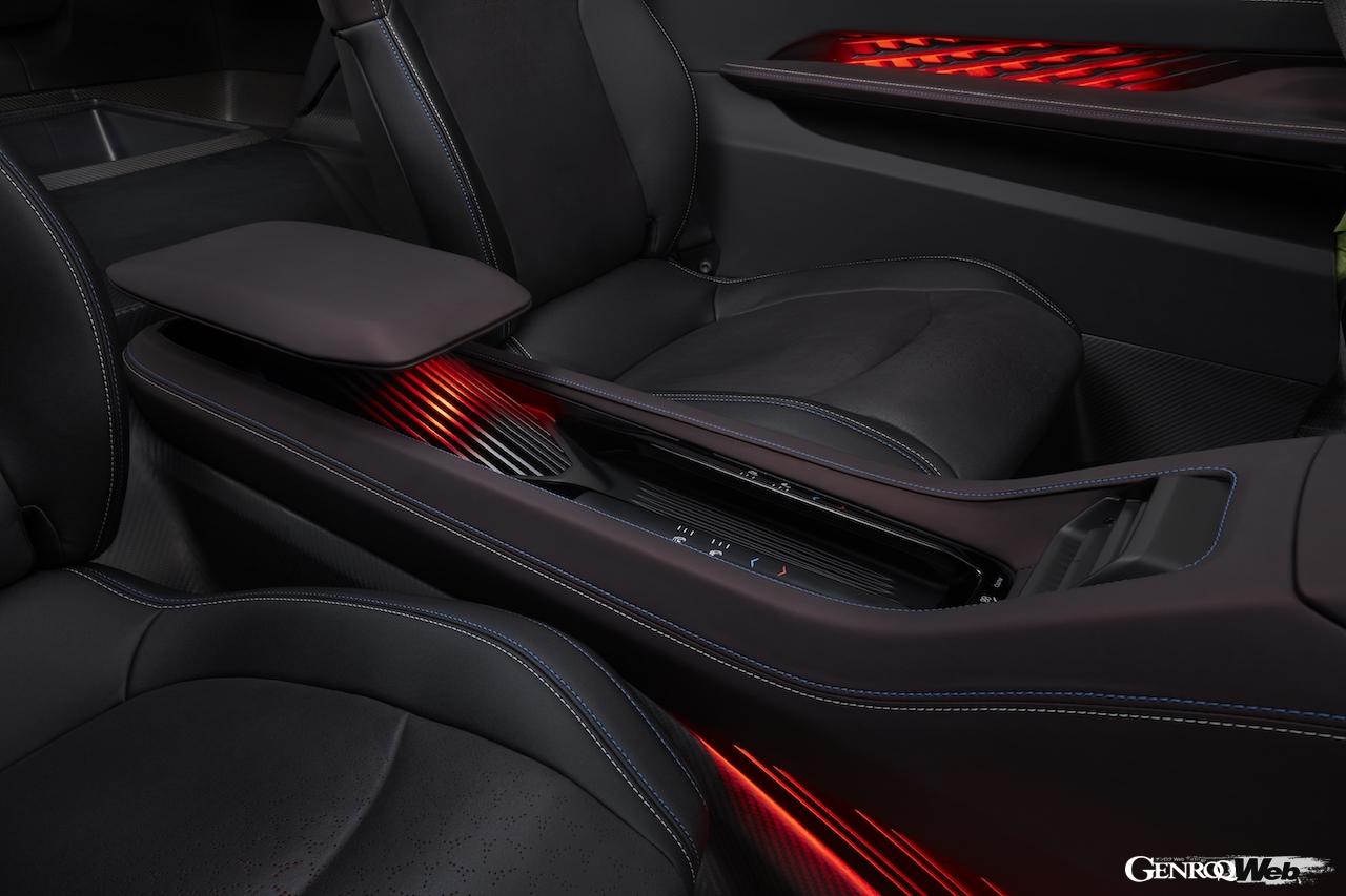 ダッジ チャージャー デイトナ SRT コンセプトのセンターコンソール