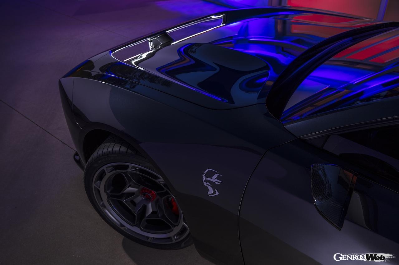 ダッジ チャージャー デイトナ SRT コンセプトのボンネット