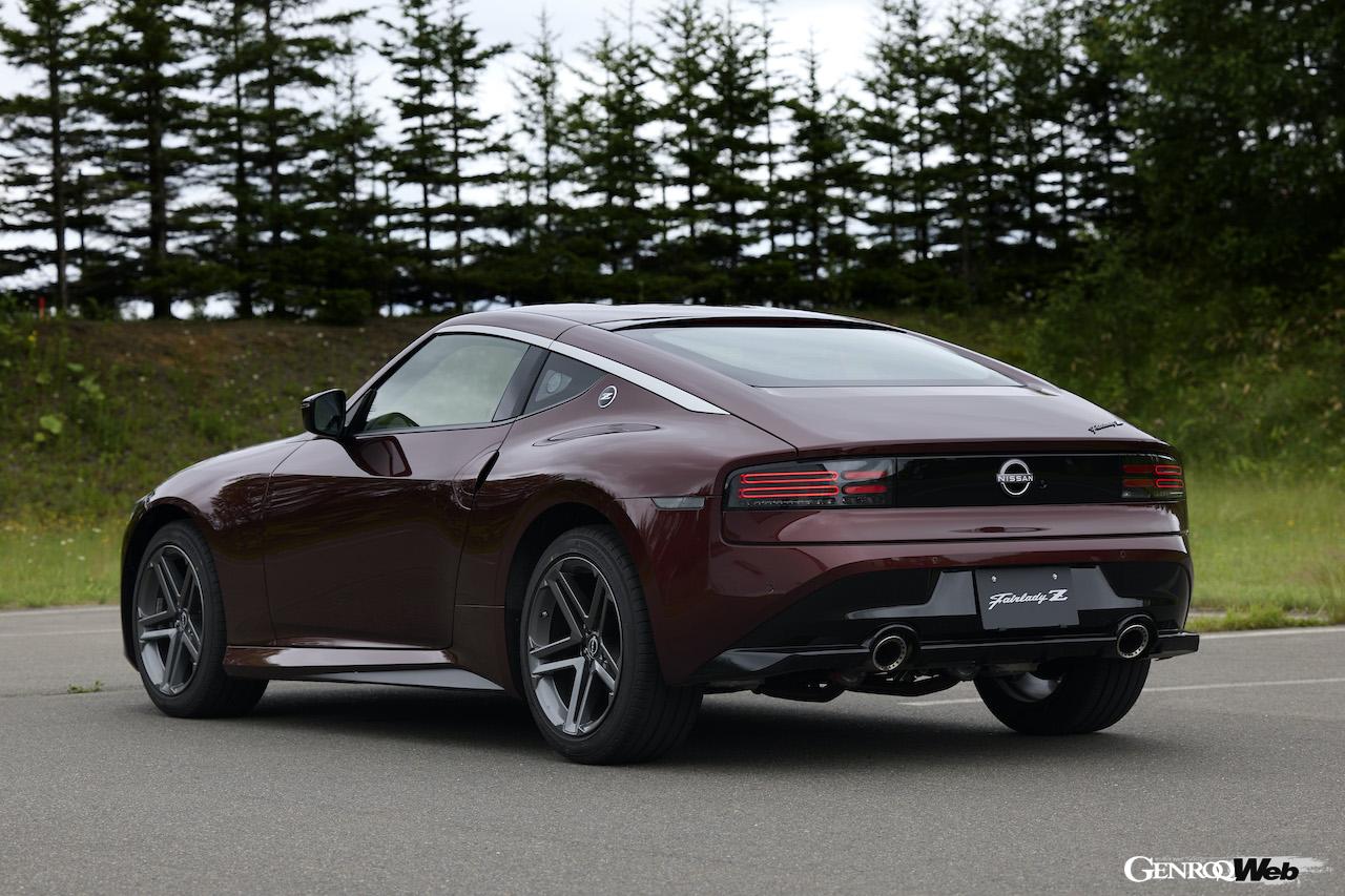 新型日産フェアレディZのリヤビュー