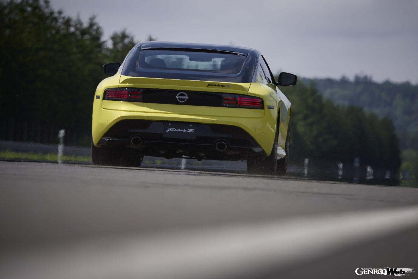 新型日産フェアレディZのリヤビュー