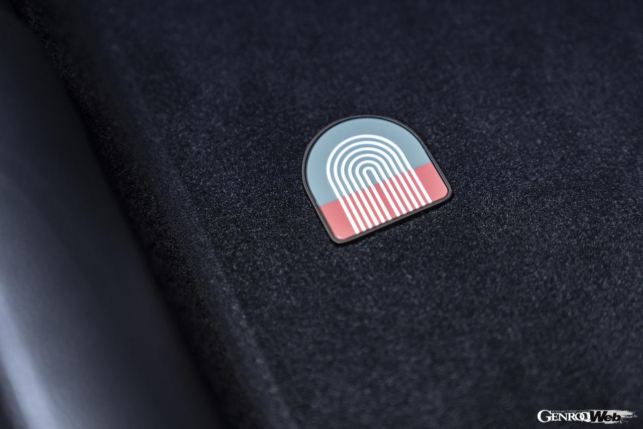 MINI 5ドア クーパーS マルチトーン・エディションのインテリア。