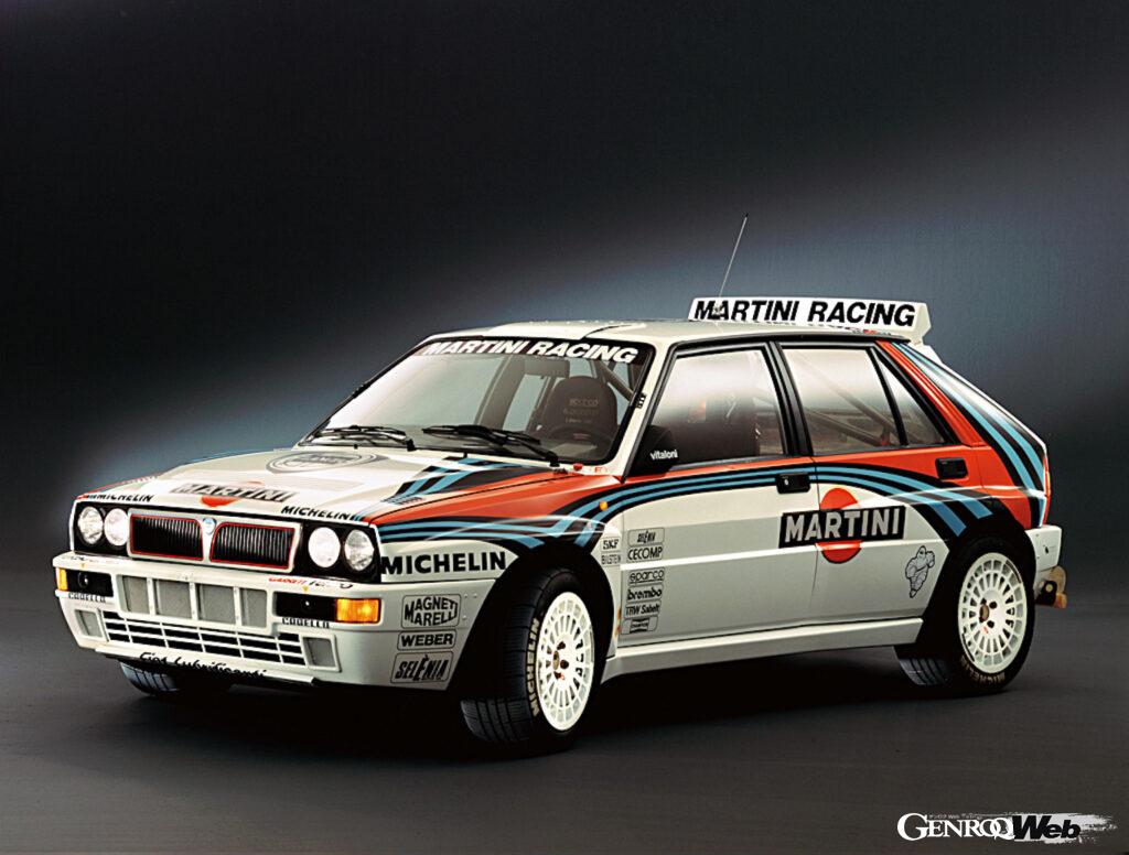 三菱、トヨタ、スバルなど、日本メーカーがデルタと同じ2.0リッターターボ＋4WDラリーカーをWRCに投入。ランチアは最終進化形の「デルトーナ（写真）」で対抗する。