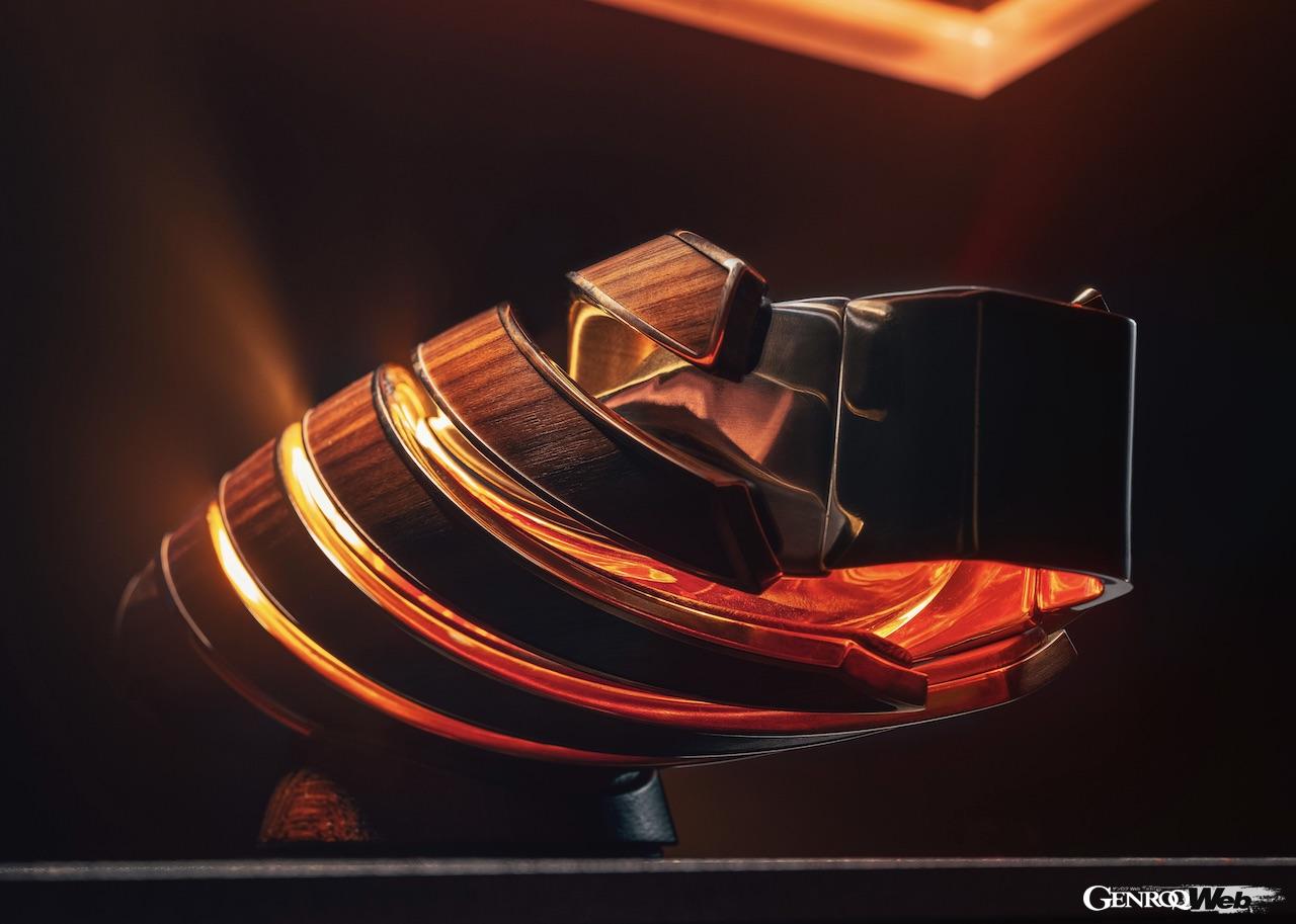 ベントレーとマッカランのコラボレーションにより、これまでにない画期的なウイスキー「マッカラン・ホライズン」が完成した。