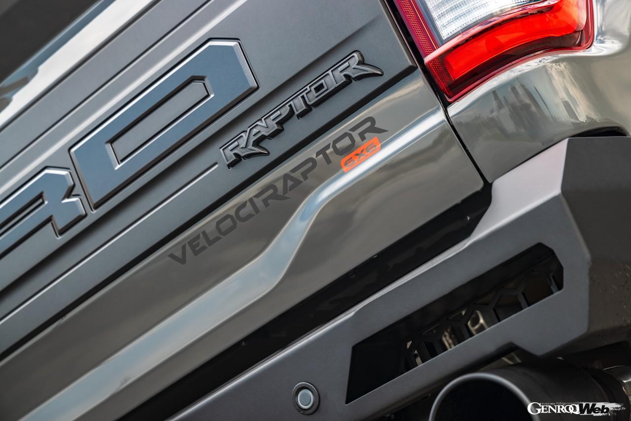 ヘネシー ヴェロキラプター 6x6のエクステリア。