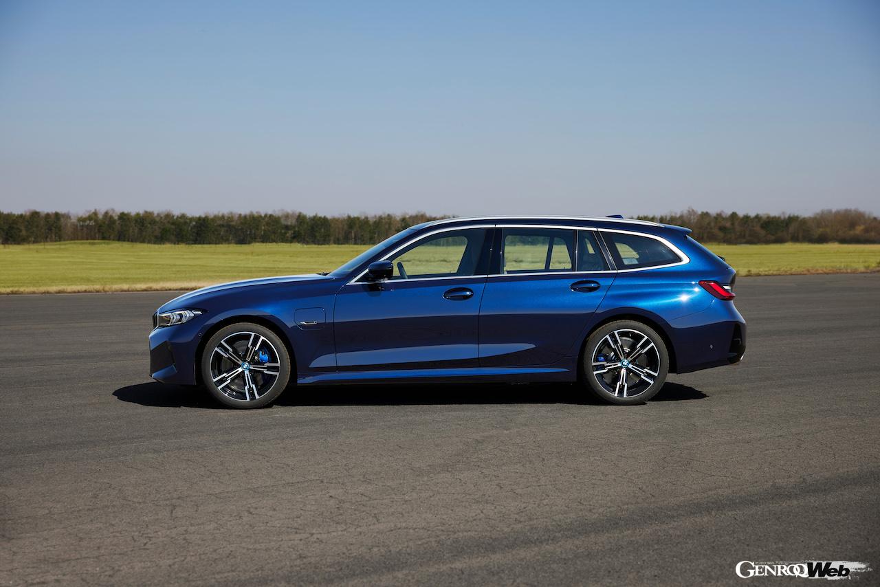 「BMW 3シリーズ ツーリング」改良新型のエクステリア。