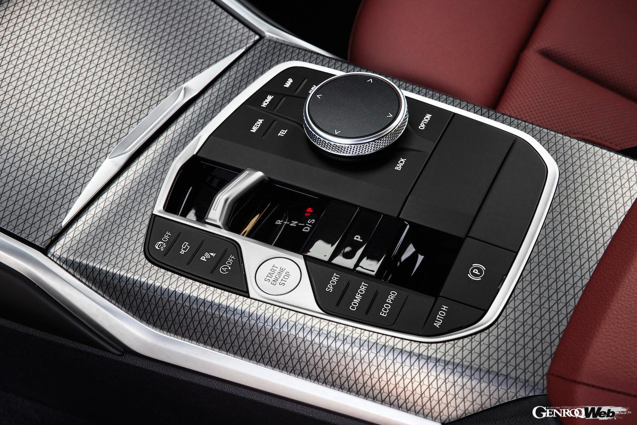 「BMW 3シリーズ セダン」改良新型のインテリア。