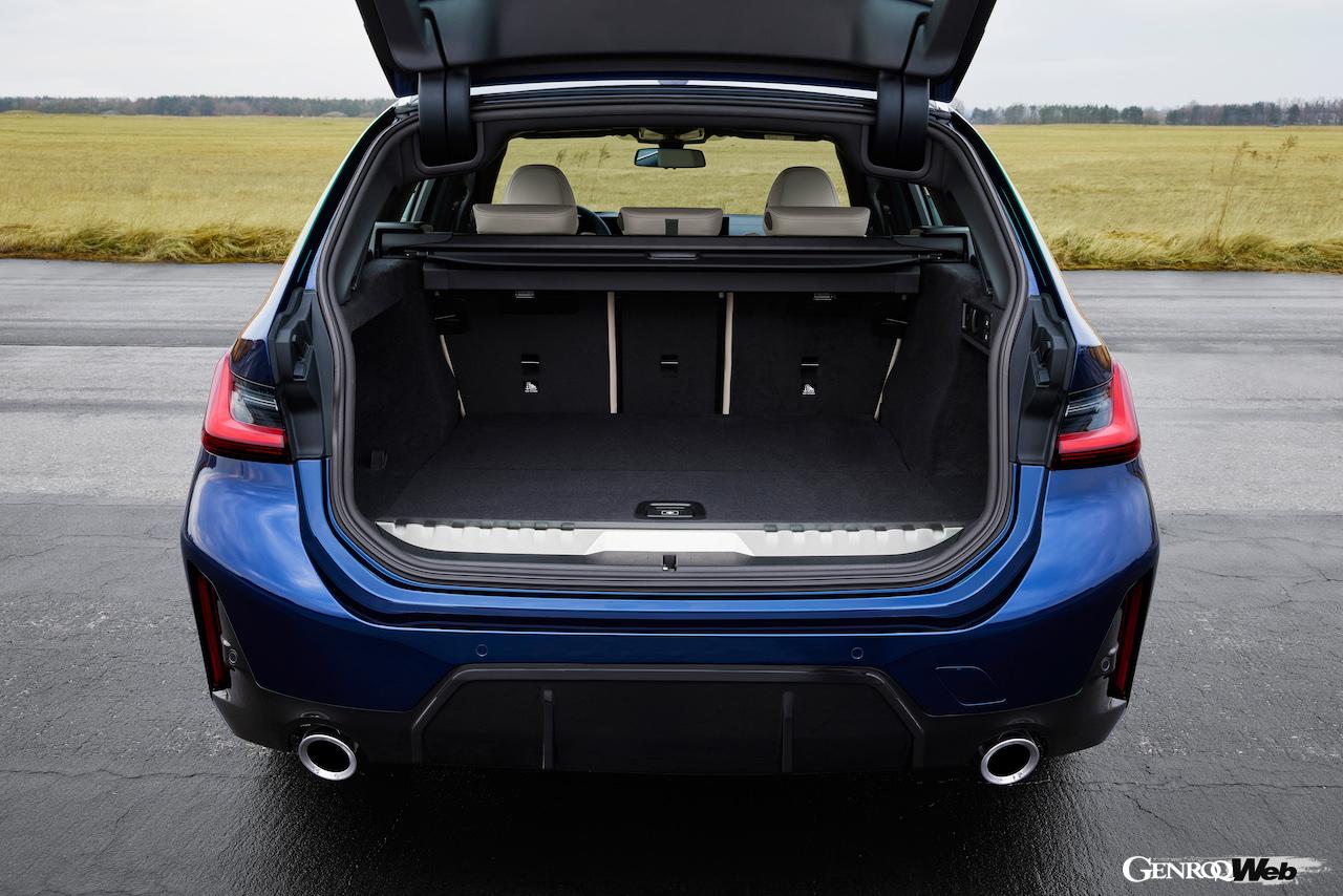 「BMW 3シリーズ ツーリング」改良新型のラゲッジスペース。