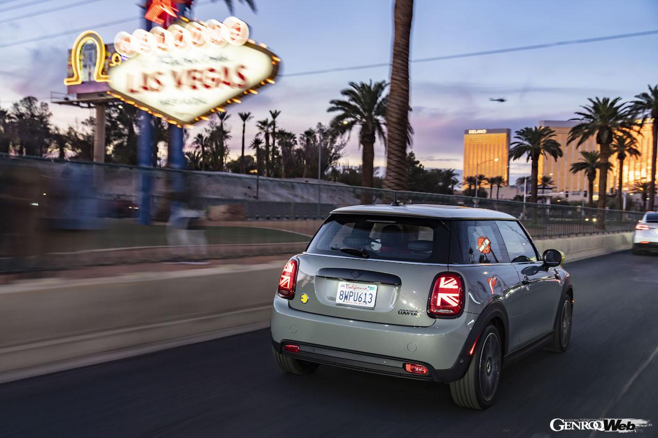 ロサンゼルス～ラスベガス間のワインディングロードや砂漠、ハイウェイなど様々な環境を問題なく走り切った、フル電動モデル「MINI クーパーSE」。