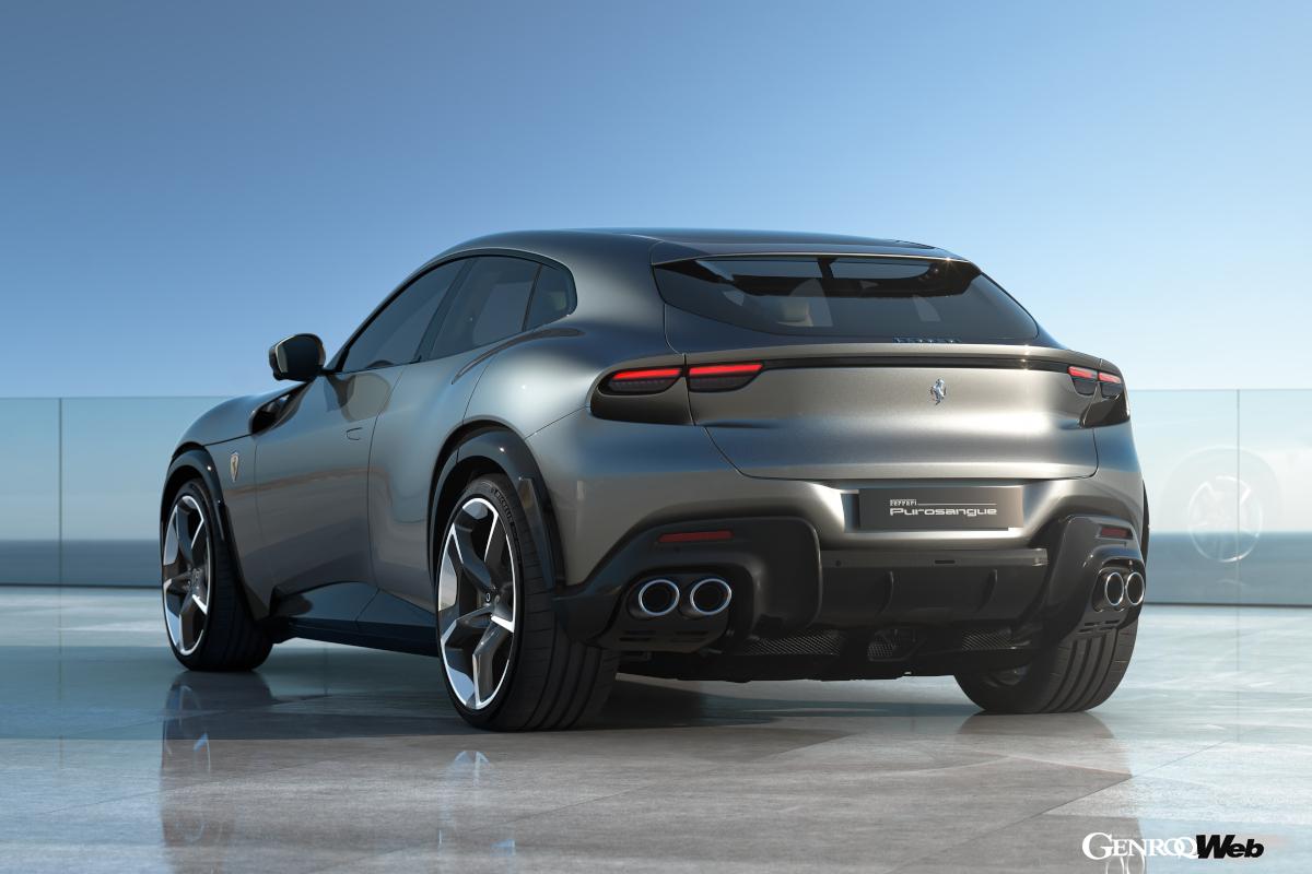 大きく膨らんだリヤフェンダーもデザインの重要なポイントだ。