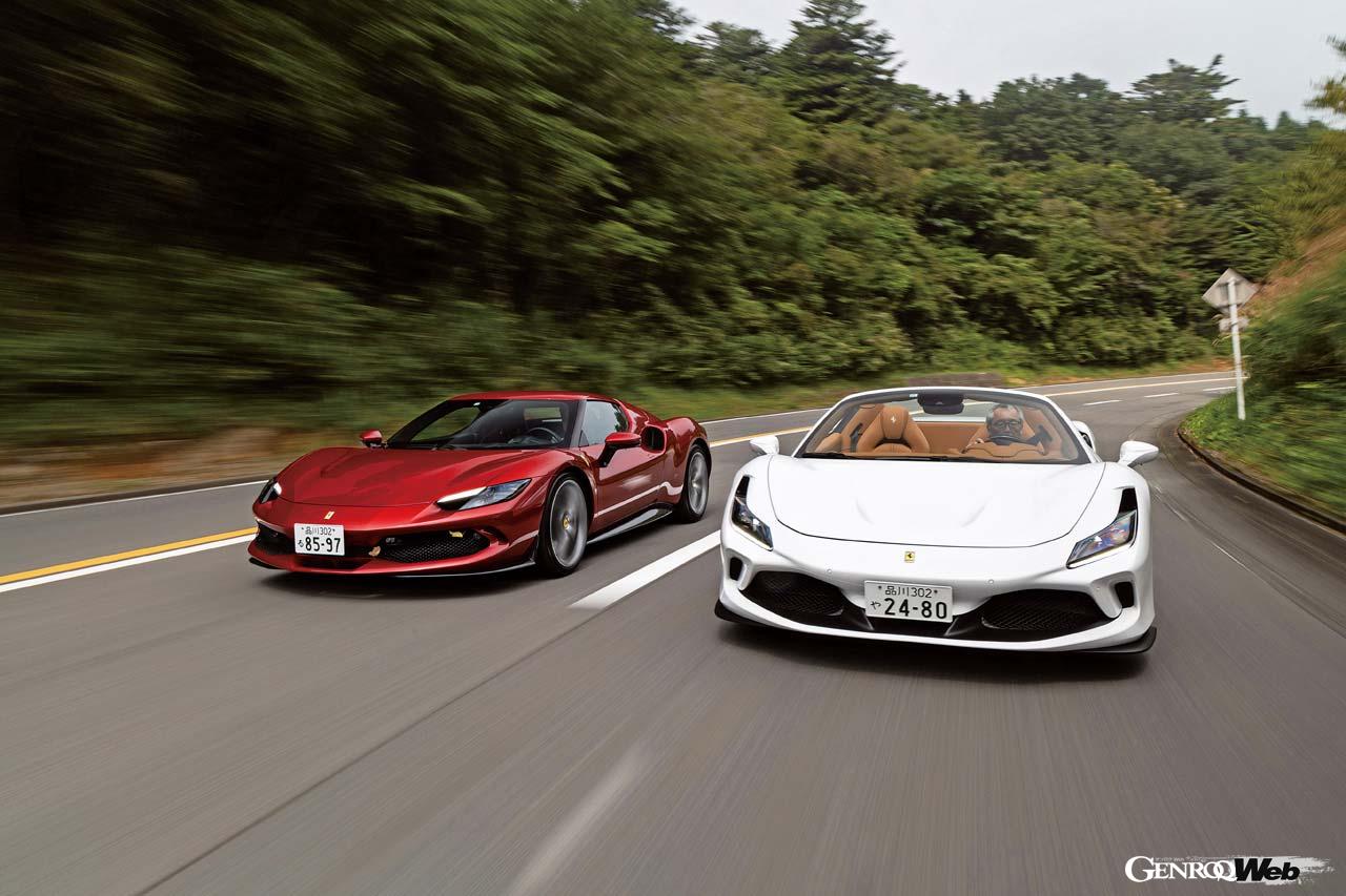 3.9リッターV8ツインターボエンジンのF8スパイダー（右）と3.0リッターV6ツインターボを搭載する296GTB。