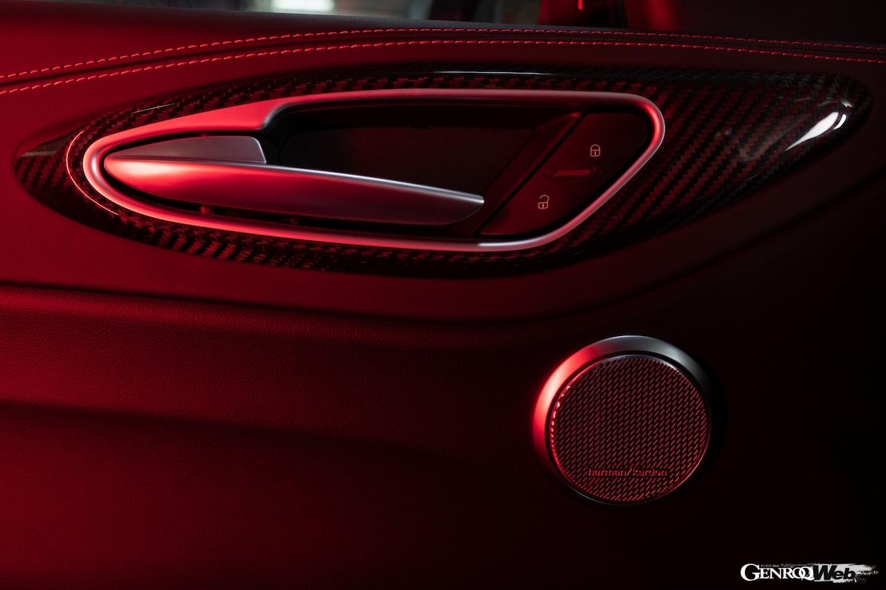 アルファロメオ ステルヴィオ 2023年モデルのエストレマ仕様。ドアトリム