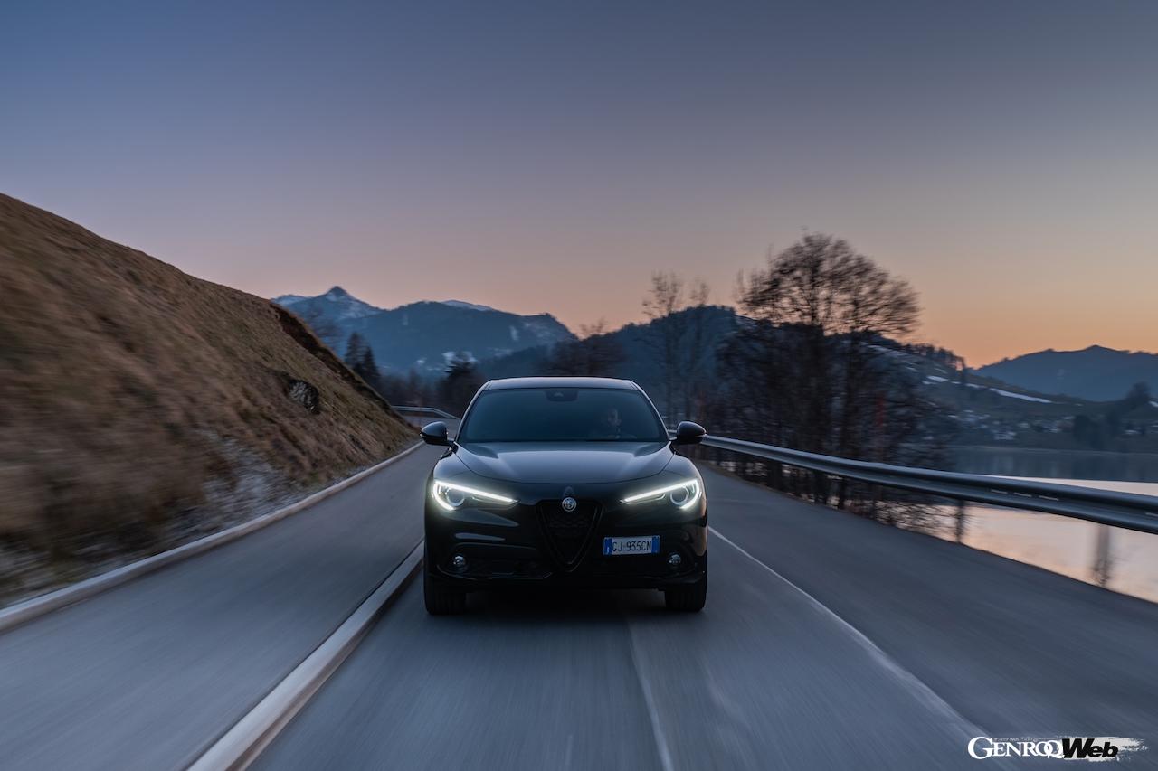 アルファロメオ ステルヴィオ 2023年モデルのエストレマ仕様。フロント