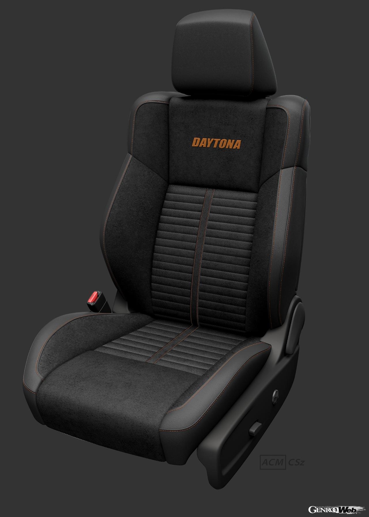 ダッジ チャージャー キング デイトナのシート