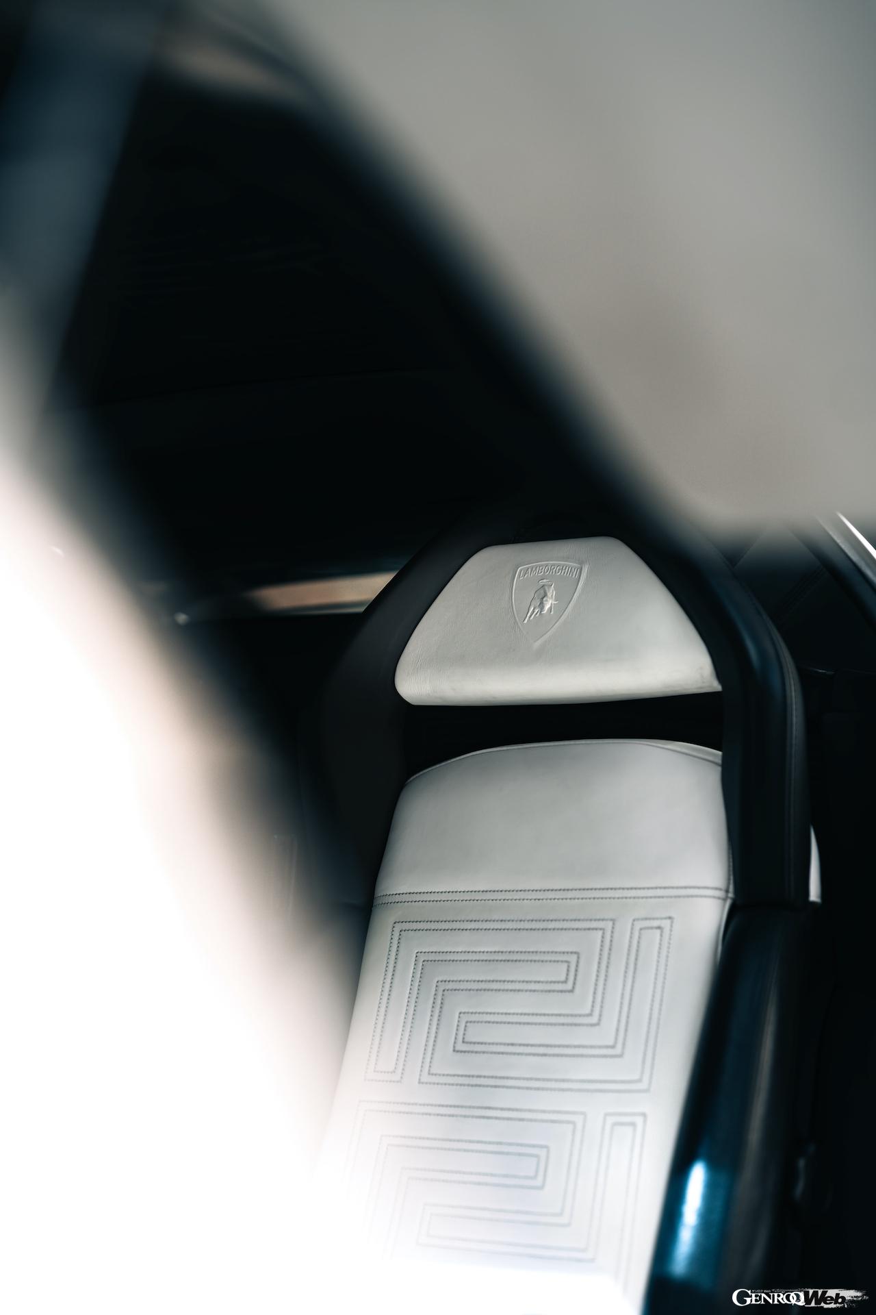 ランボルギーニ ムルシエラゴのシート