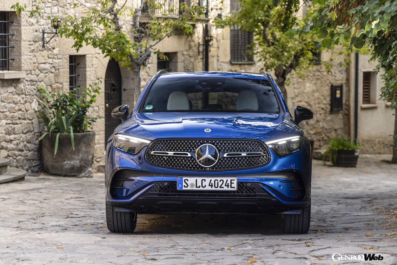 新型メルセデス・ベンツGLC 400eのフロント