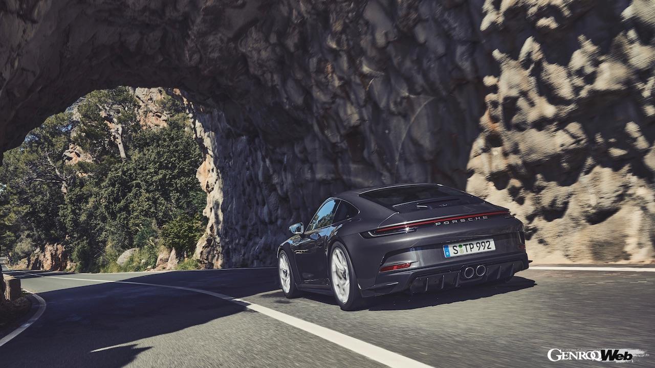 ポルシェ 911 GT3 ツーリングパッケージのリヤビュー