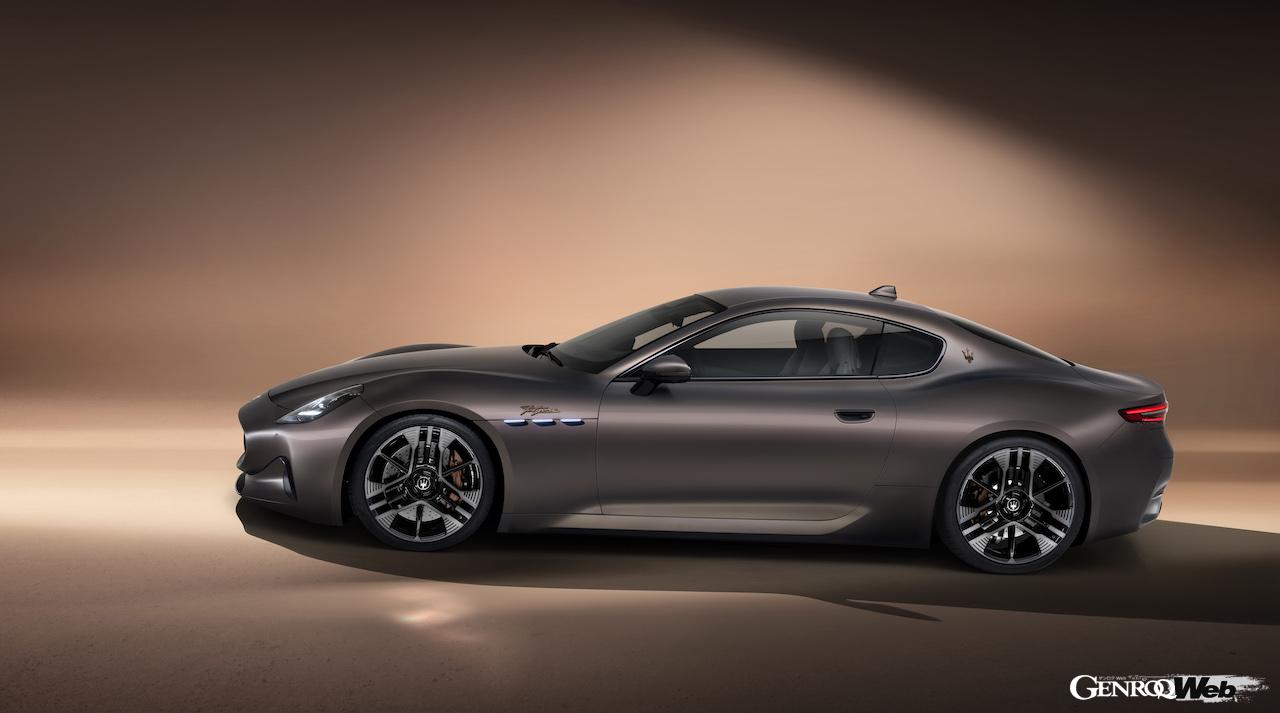 マセラティ初のフル電動モデルとしてデビューした、マセラティ グラントゥーリズモ フォルゴーレ。