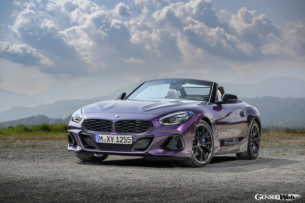 「BMW Z4」の2023年モデルのエクステリア。