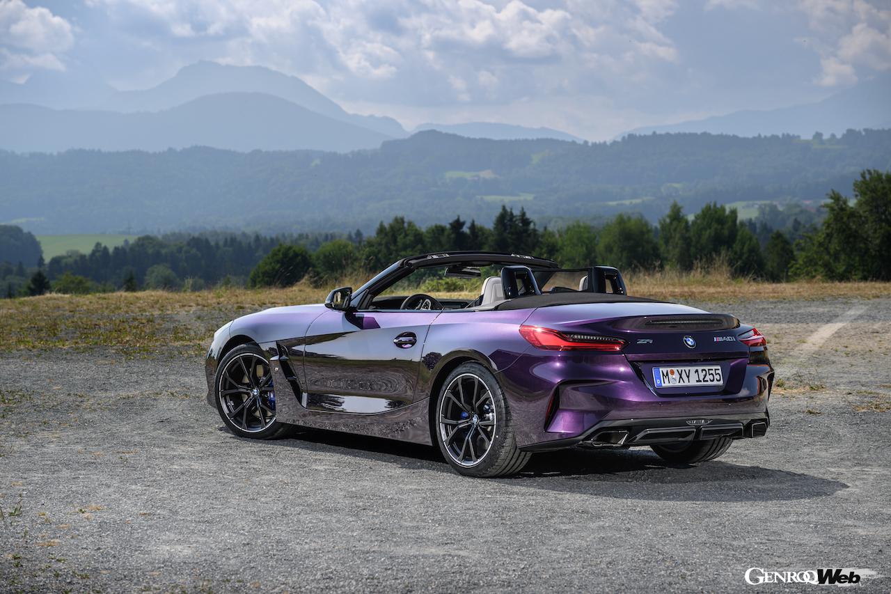 「BMW Z4」の2023年モデルのエクステリア。