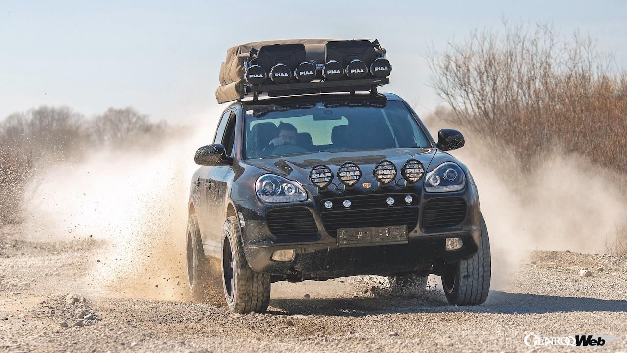 カイエンをベースとしたサファリカーで、アフリカ大陸縦断を企画したシェーン・ウェストヘーゼン。新型コロナウイルスの流行が収束しつつある今、ようやく彼らの冒険がスタートする。