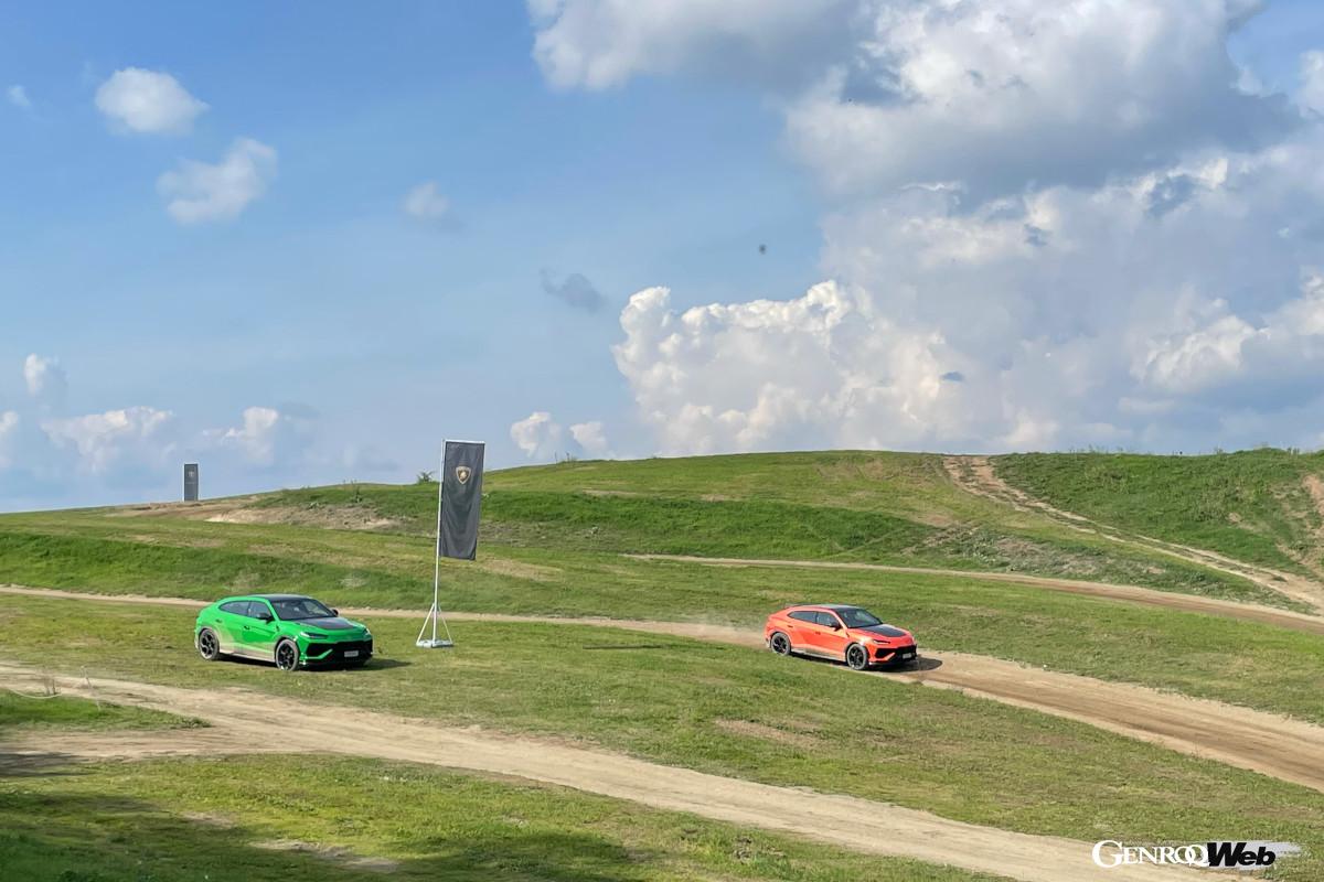 ヴァレルンガ・サーキット内にはオフロードコースもある。ウルスの試乗にこれほどふさわしいステージはないかもしれない。