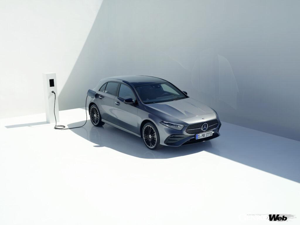 フェイスリフトを行った、メルセデス・ベンツ A 250 e ハッチバックのエクステリア。