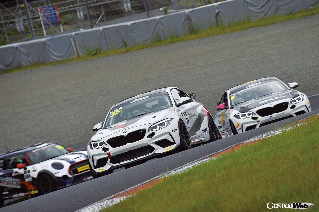 今年から始まったBMW M2とMINIによるレースシリーズ「BMW＆MINI Racing」。初年度となる今年は全国5つのサーキットを転戦し、最終ラウンドは鈴鹿で12月11日に開催される。