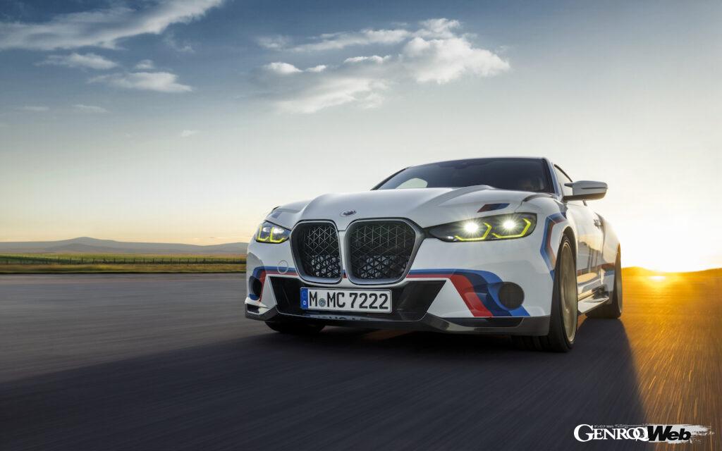 BMW M社50周年の最後を飾るスペシャルモデル「BMW 3.0 CSL」の走行シーン。