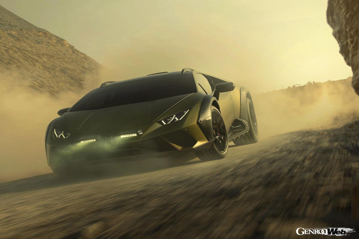 ハイウェイからダートトラックまで、あらゆる環境で完璧なコントロールを可能にするドライビングダイナミクスを実現した。