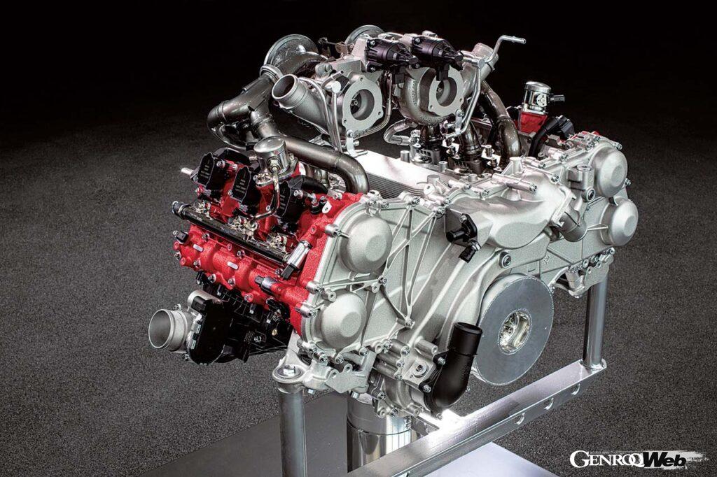 「296」の車名は、総排気量2992ccとV6の数字を掛け合わせたもの。これに電動モーターを組み合わせ、システム最高出力は830PSを発揮。